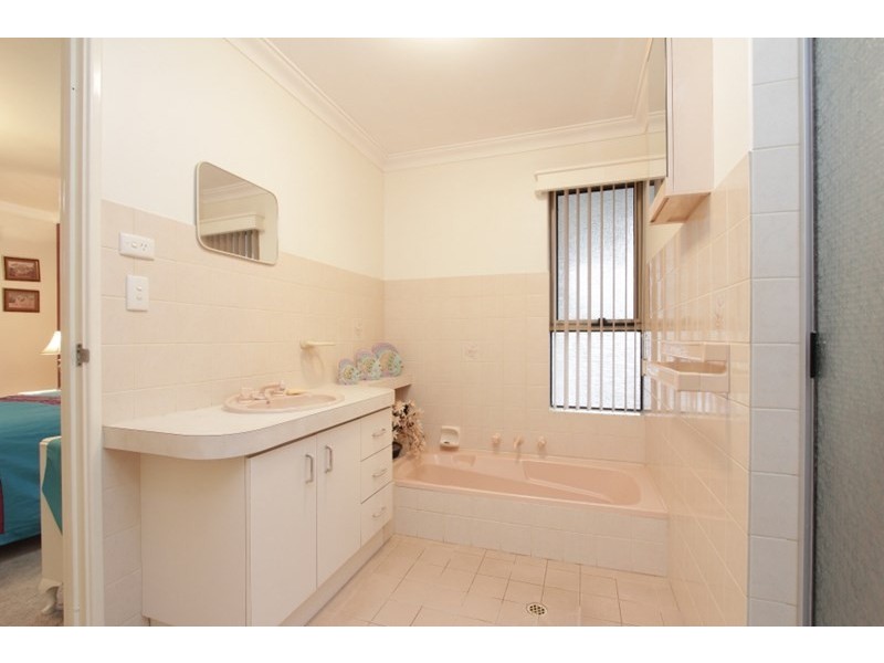 25 Flametree Place, Beechboro WA 6063