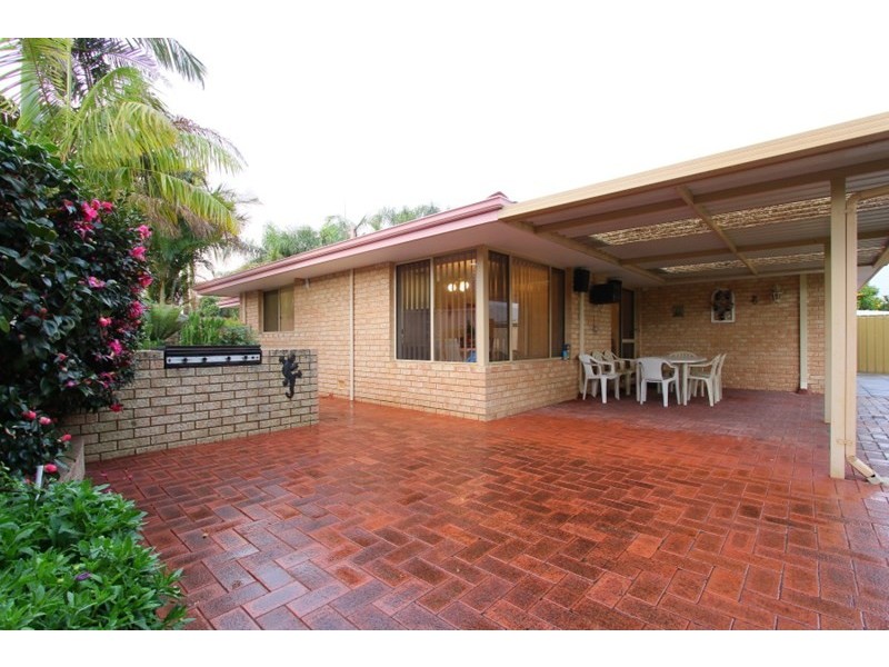 25 Flametree Place, Beechboro WA 6063