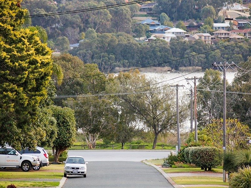 37 Frederick Street, Wanneroo WA 6065