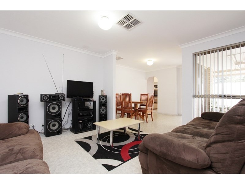 35/52 Aussat Drive, Kiara WA 6054