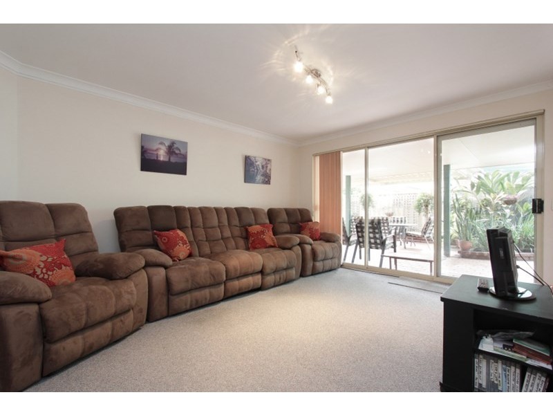 24 Viola Place, Beechboro WA 6063