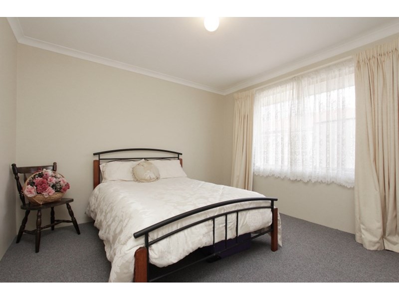 24 Viola Place, Beechboro WA 6063