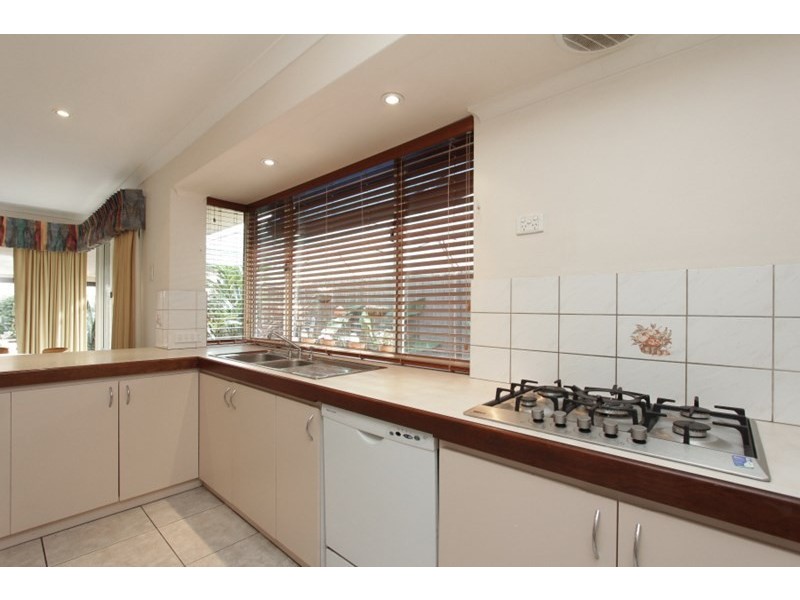 24 Viola Place, Beechboro WA 6063