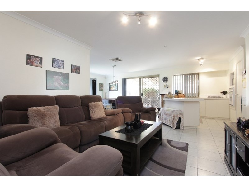 7 Turstin Glen, Kiara WA 6054