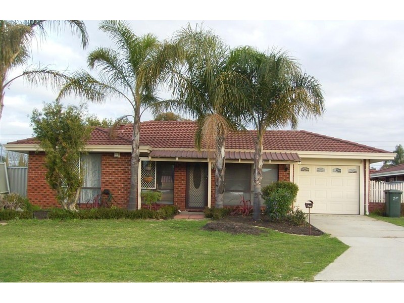 15 Flametree Place, Beechboro WA 6063