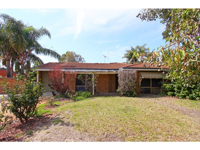 14 Gambia Court, Beechboro WA 6063