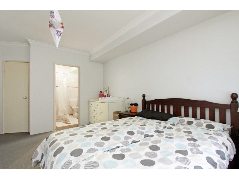 21 Parana Crescent, Beechboro WA 6063