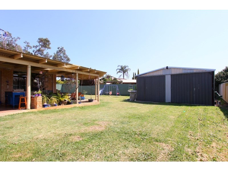 21 Parana Crescent, Beechboro WA 6063