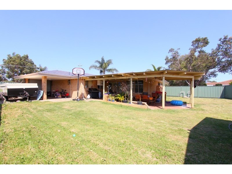 21 Parana Crescent, Beechboro WA 6063
