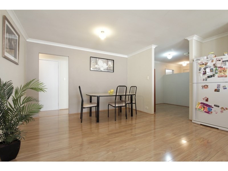 10 Knoll Place, Kiara WA 6054