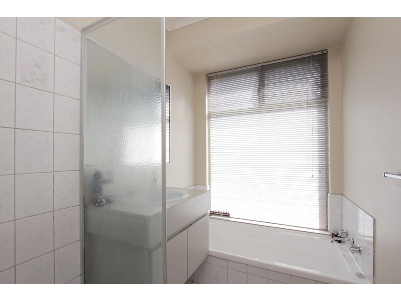 10 Knoll Place, Kiara WA 6054