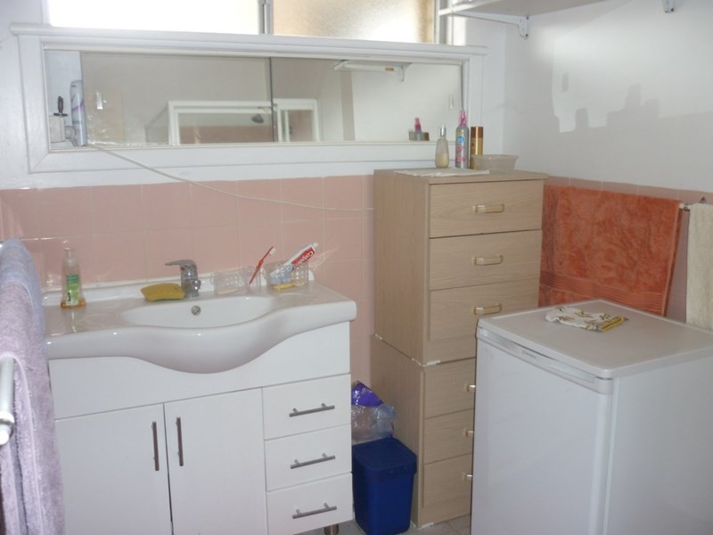 2/1829 West Swan Road, Caversham WA 6055