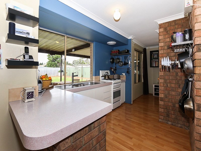 30 Salween Place, Beechboro WA 6063