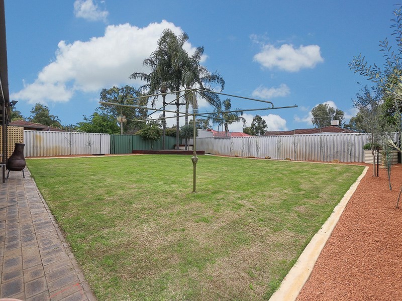 30 Salween Place, Beechboro WA 6063