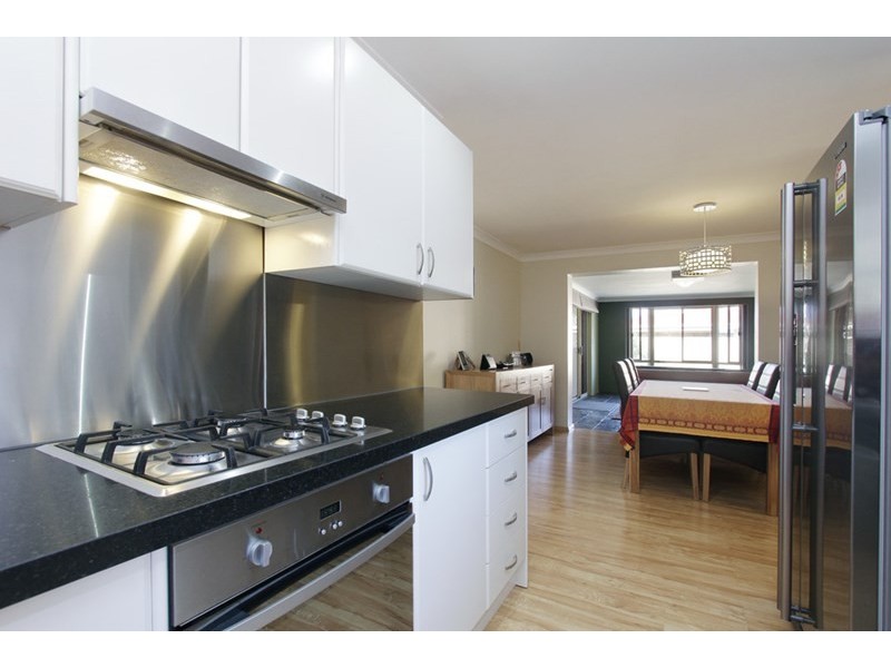 31 Avignon Way, Beechboro WA 6063