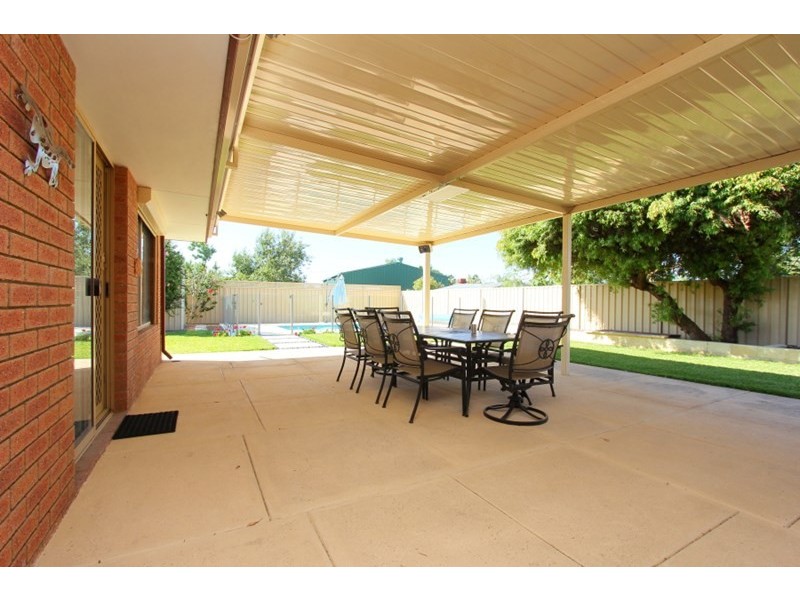 31 Avignon Way, Beechboro WA 6063