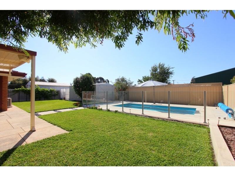 31 Avignon Way, Beechboro WA 6063