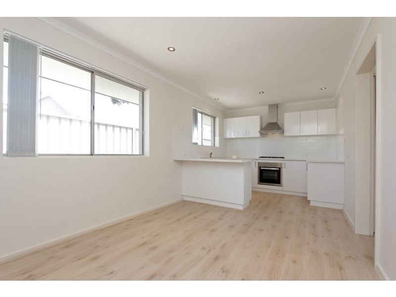 176 Ravenswood Drive, Nollamara WA 6061