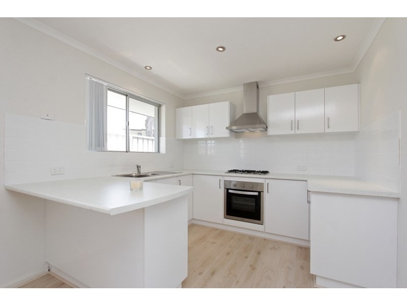 176 Ravenswood Drive, Nollamara WA 6061