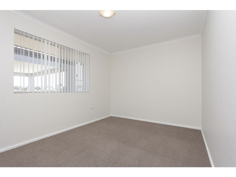 176 Ravenswood Drive, Nollamara WA 6061