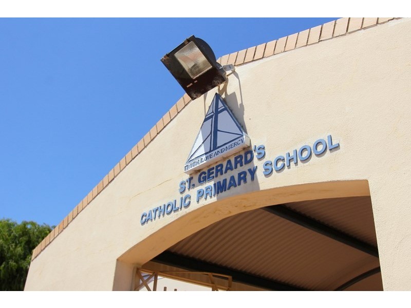 176 Ravenswood Drive, Nollamara WA 6061