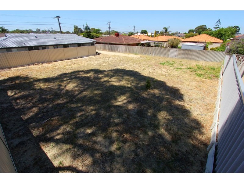 176a Ravenswood Drive, Nollamara WA 6061