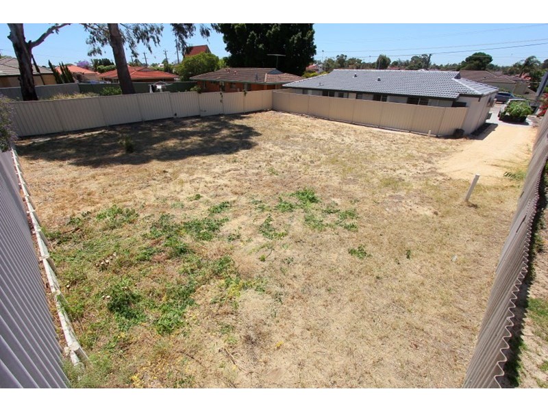 176a Ravenswood Drive, Nollamara WA 6061