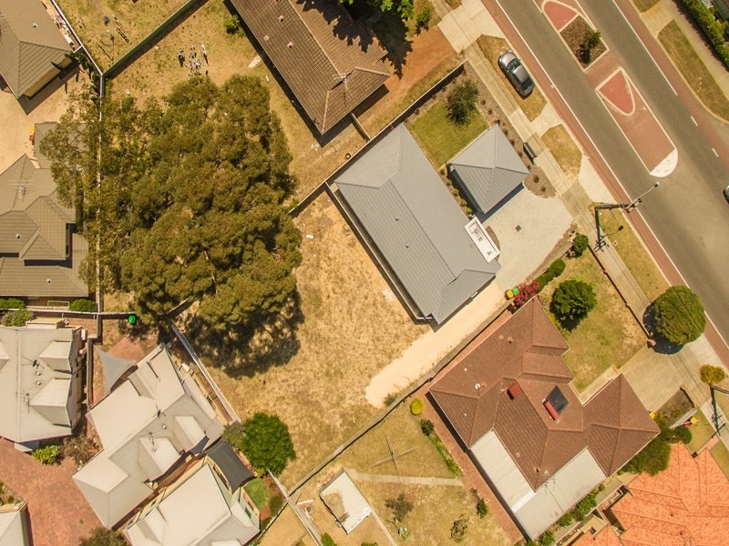 176b Ravenswood Drive, Nollamara WA 6061