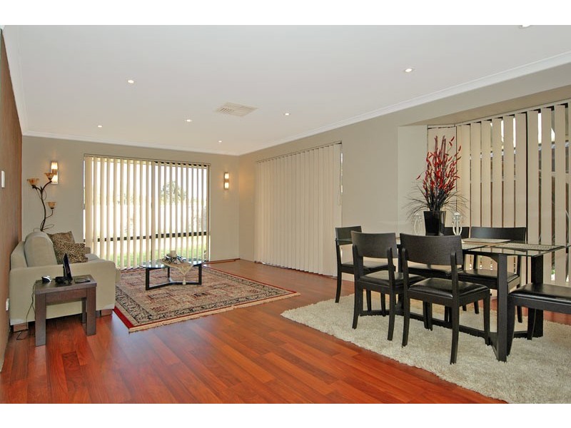 19 Hillwater Promenade, Beechboro WA 6063