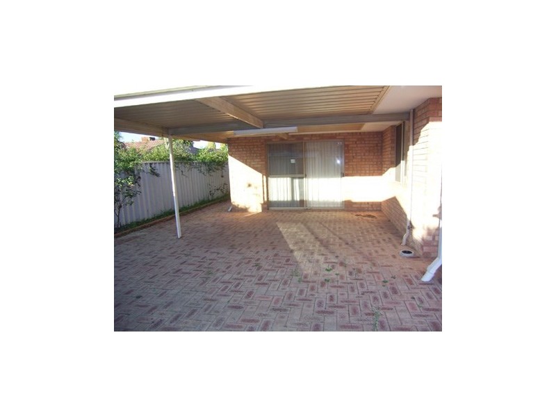 9 Fuchsia Close, Dianella WA 6059