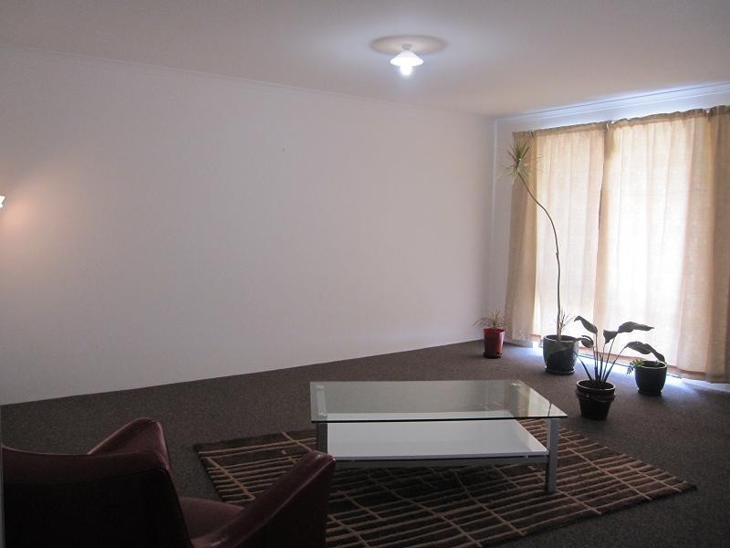 8 Calla Street, Beechboro WA 6063