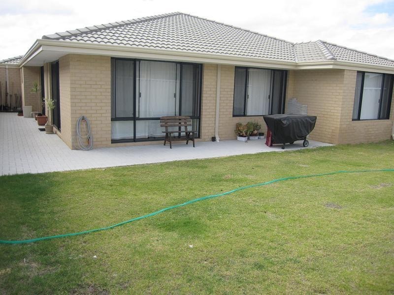 8 Calla Street, Beechboro WA 6063