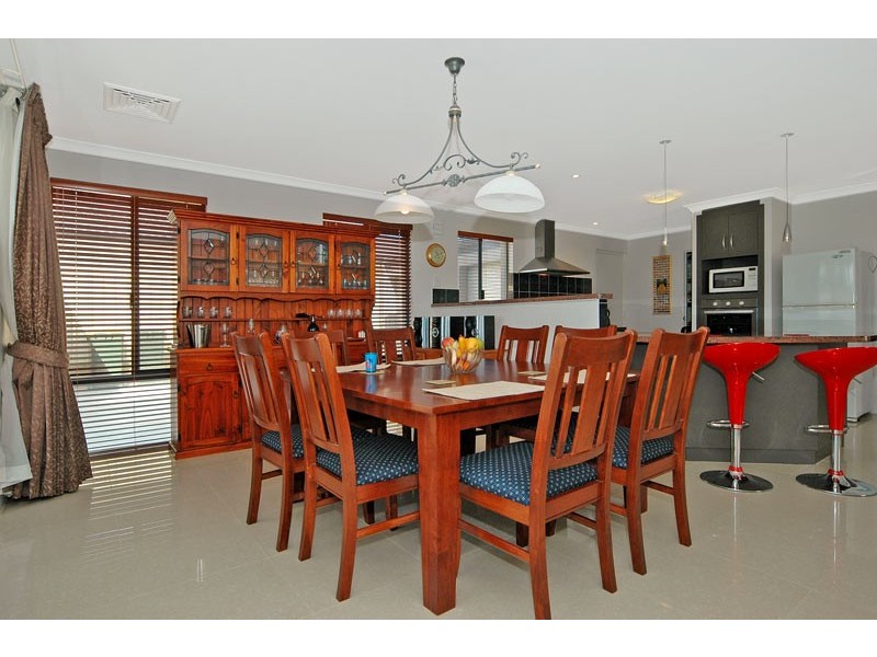 7 Waminda Way, Landsdale WA 6065