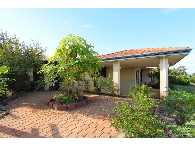 35 Ottawa Crescent, Beechboro WA 6063