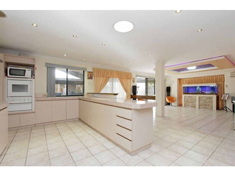 35 Ottawa Crescent, Beechboro WA 6063