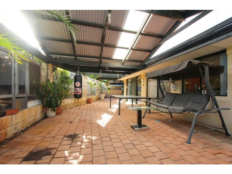 35 Ottawa Crescent, Beechboro WA 6063