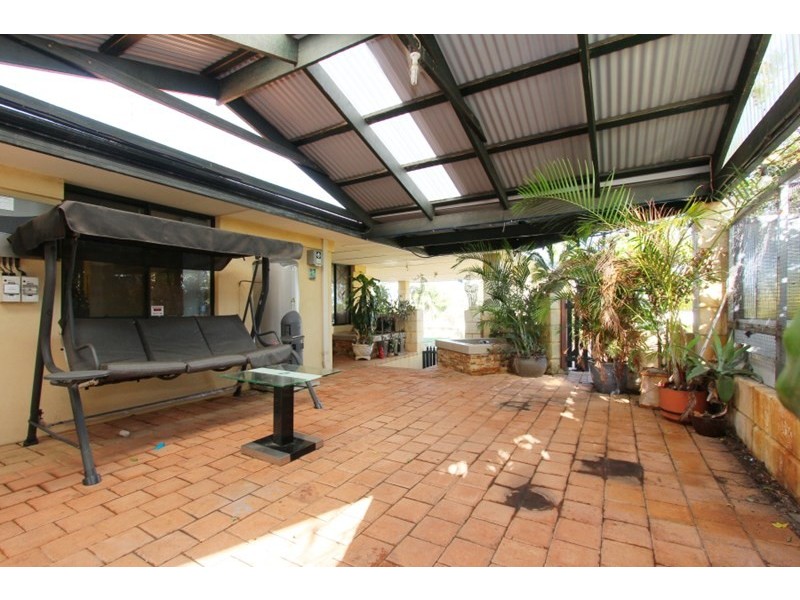 35 Ottawa Crescent, Beechboro WA 6063