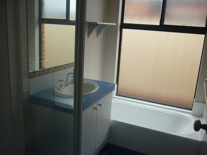 4 Pensacola Avenue, Caversham WA 6055