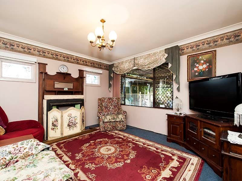 36 Salween Place, Beechboro WA 6063