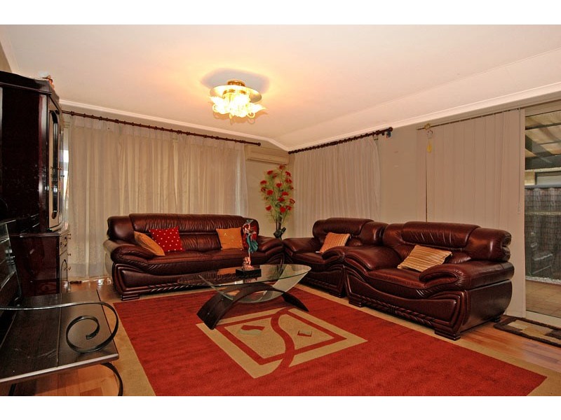 37 Yarrow Drive, Beechboro WA 6063