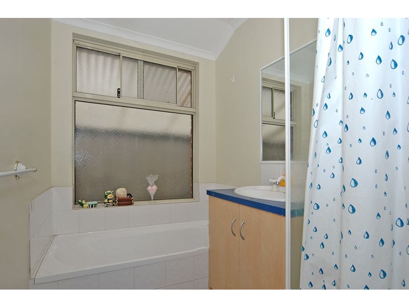 37 Yarrow Drive, Beechboro WA 6063