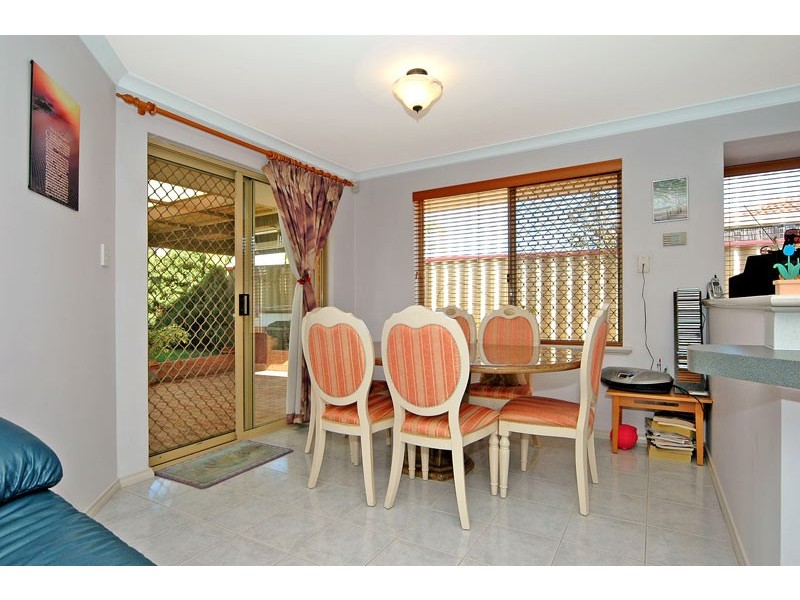 10 Tolbury Retreat, Kiara WA 6054