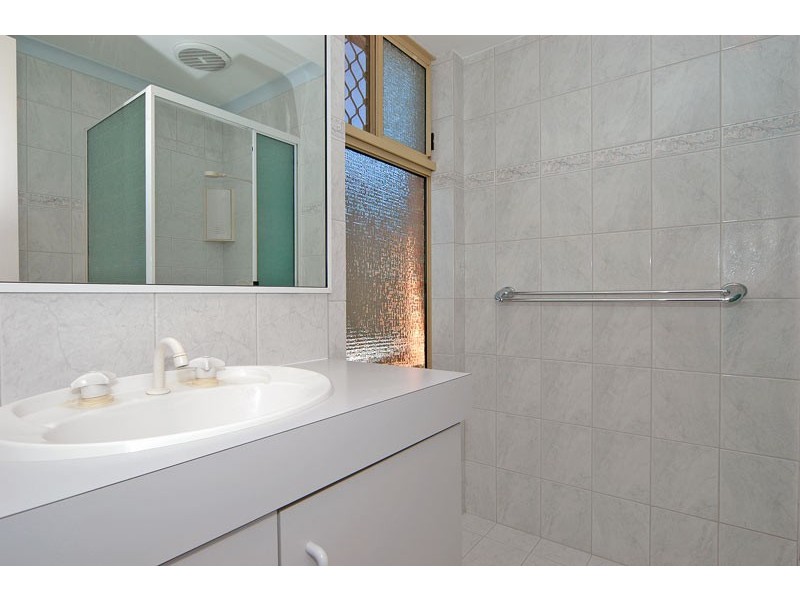 10 Tolbury Retreat, Kiara WA 6054