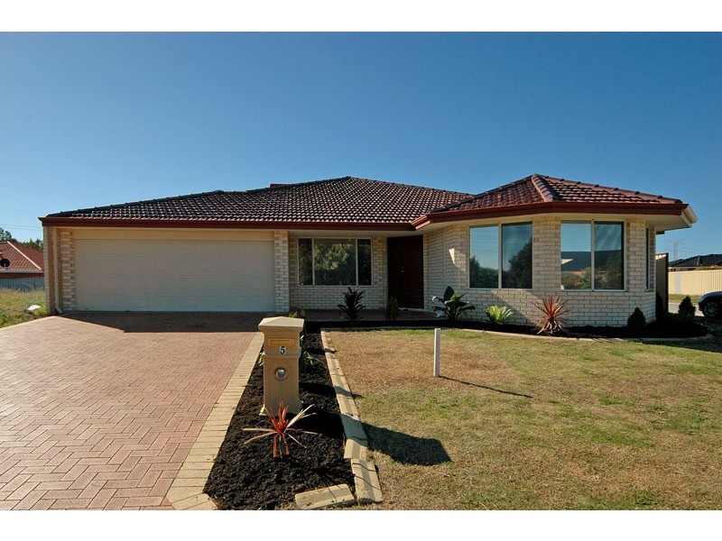 5 Fountain Terrace, Beechboro WA 6063