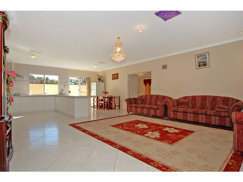 5 Fountain Terrace, Beechboro WA 6063