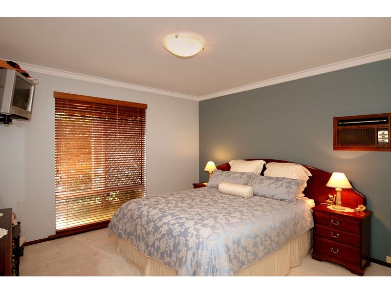 10 Barlee Way, Beechboro WA 6063