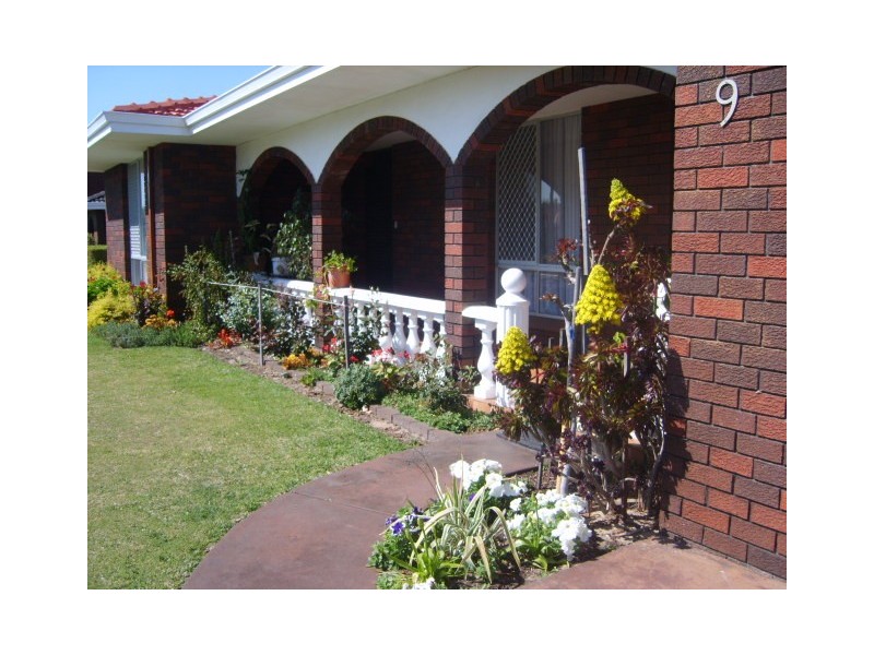 9 Atkins Way, Eden Hill WA 6054