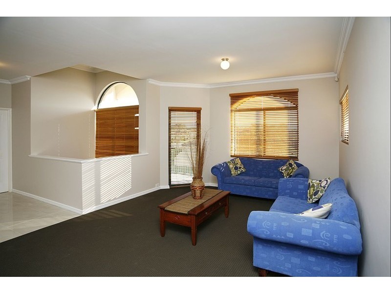 20 Shelduck Crescent, Beechboro WA 6063