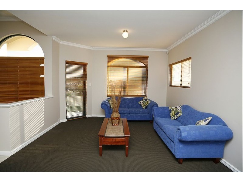 20 Shelduck Crescent, Beechboro WA 6063