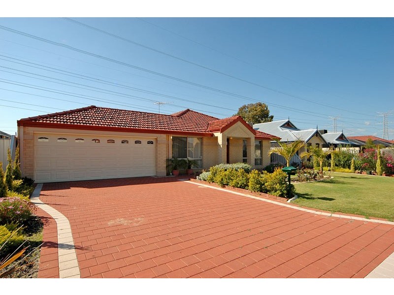15 Turnstone Glade, Beechboro WA 6063